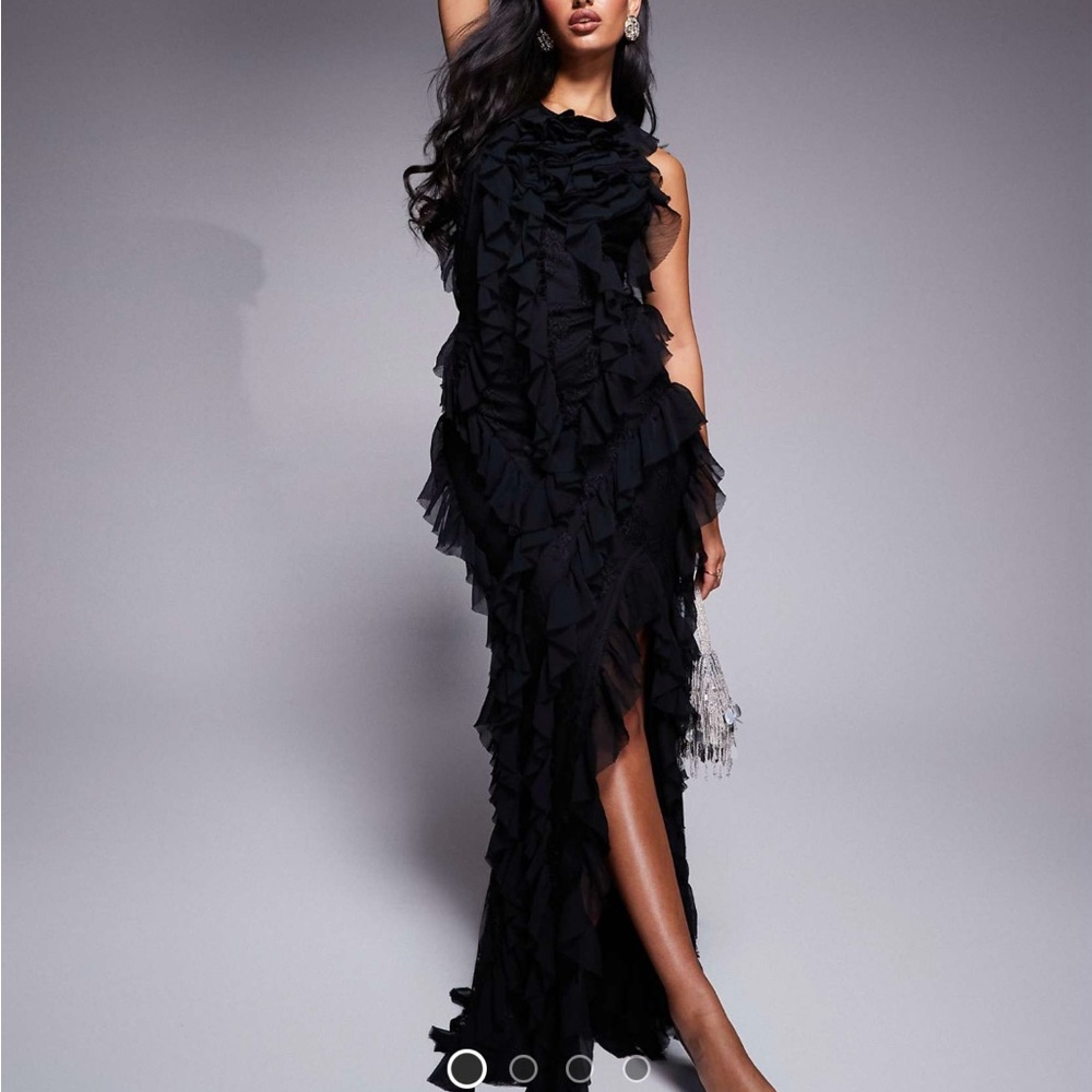 Elegant Black Ruffled Evening Gown